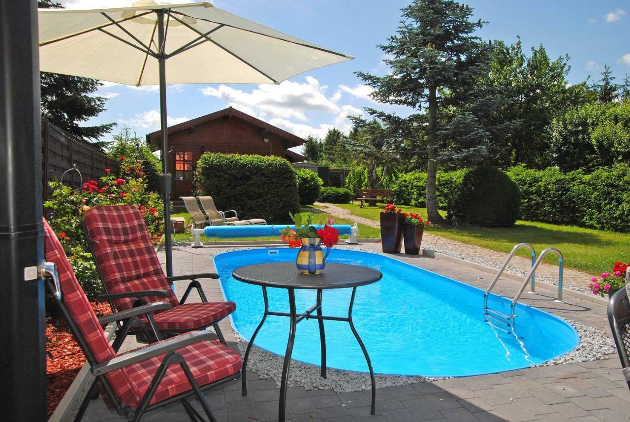 Ferienhauser Mit Pool Kummerow Schw 1010 Buitenkant foto